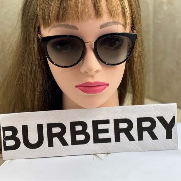 New Burberry BE4316 3853/11 Willow Black Sunglasses - Picture 12 of 14